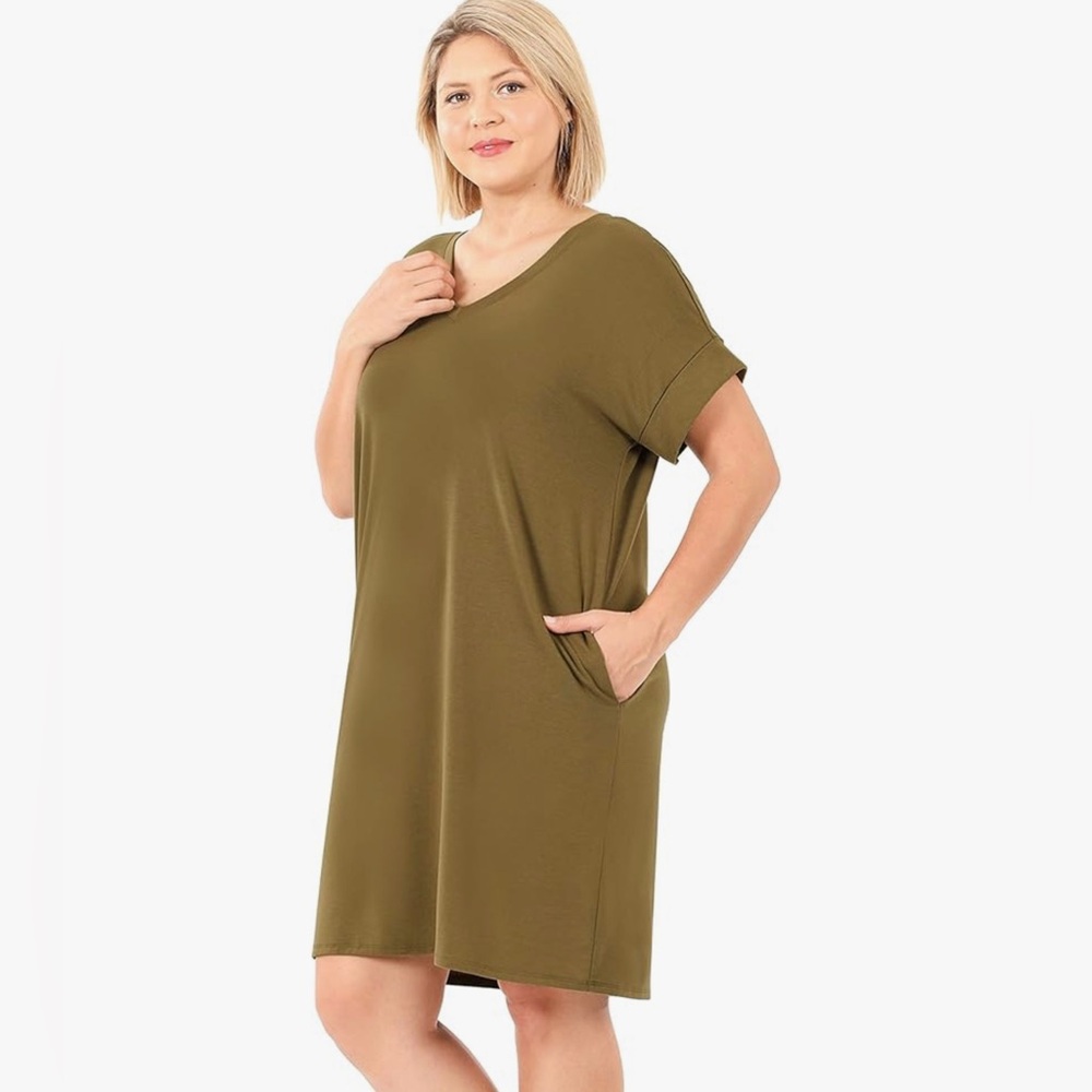 Zenana Short Sleeve V-Neck Dress